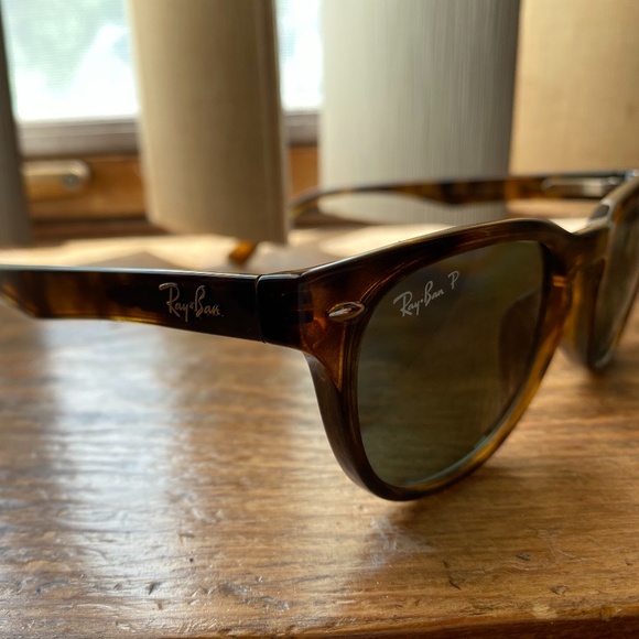 BRAND NEW Ray-Ban Polarized Sunglasses main image 4